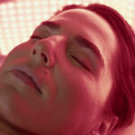 femme faisant de la luminothérapie