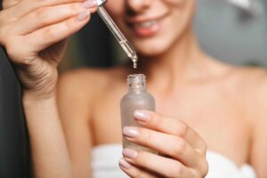 fiole de serum acide hyaluronique
